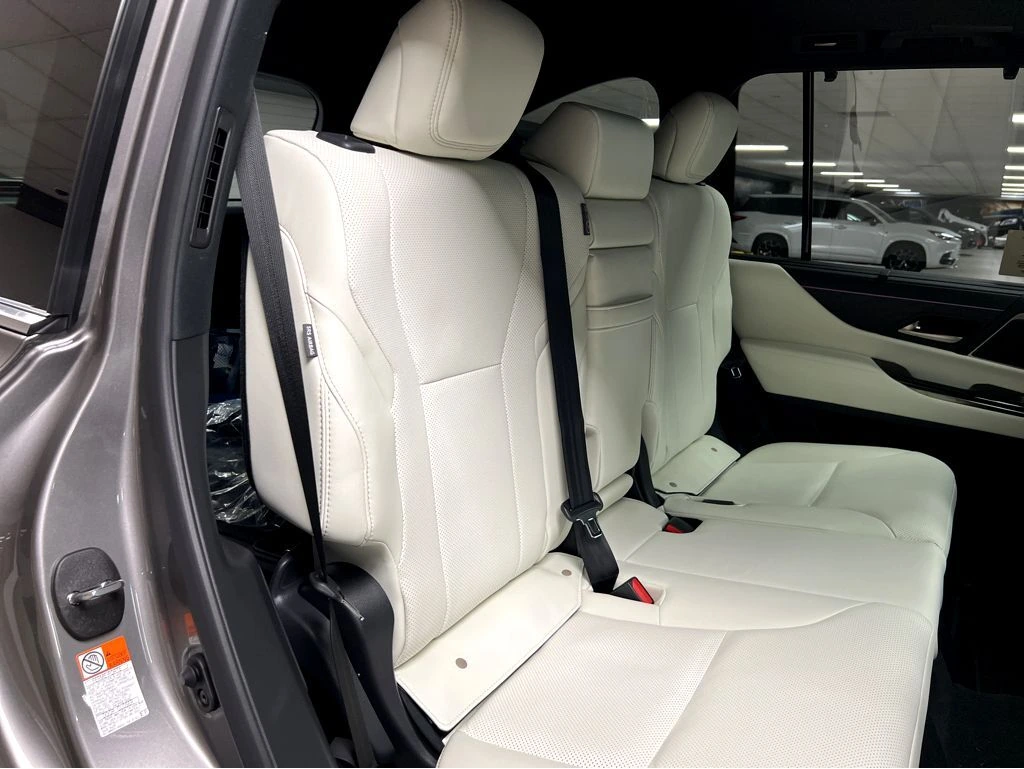2026 Lexus LX 600 Luxury - Photo 23