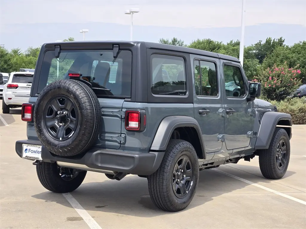 2025 Jeep Wrangler Sport photo 4