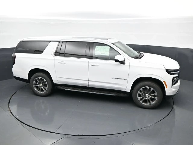 2026 Chevrolet Suburban LT - Photo 41