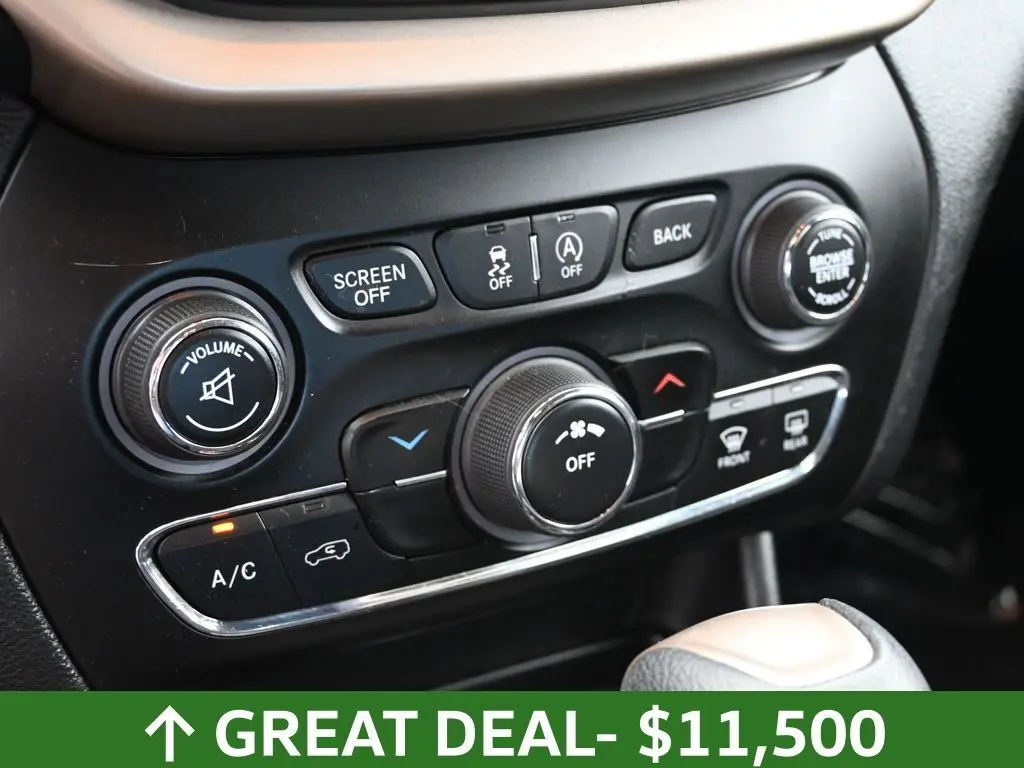 2017 Jeep Cherokee Altitude photo 15
