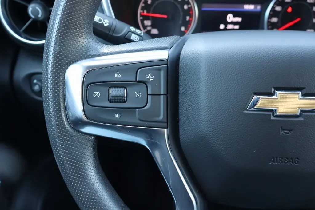 2023 Chevrolet Blazer 2LT photo 3