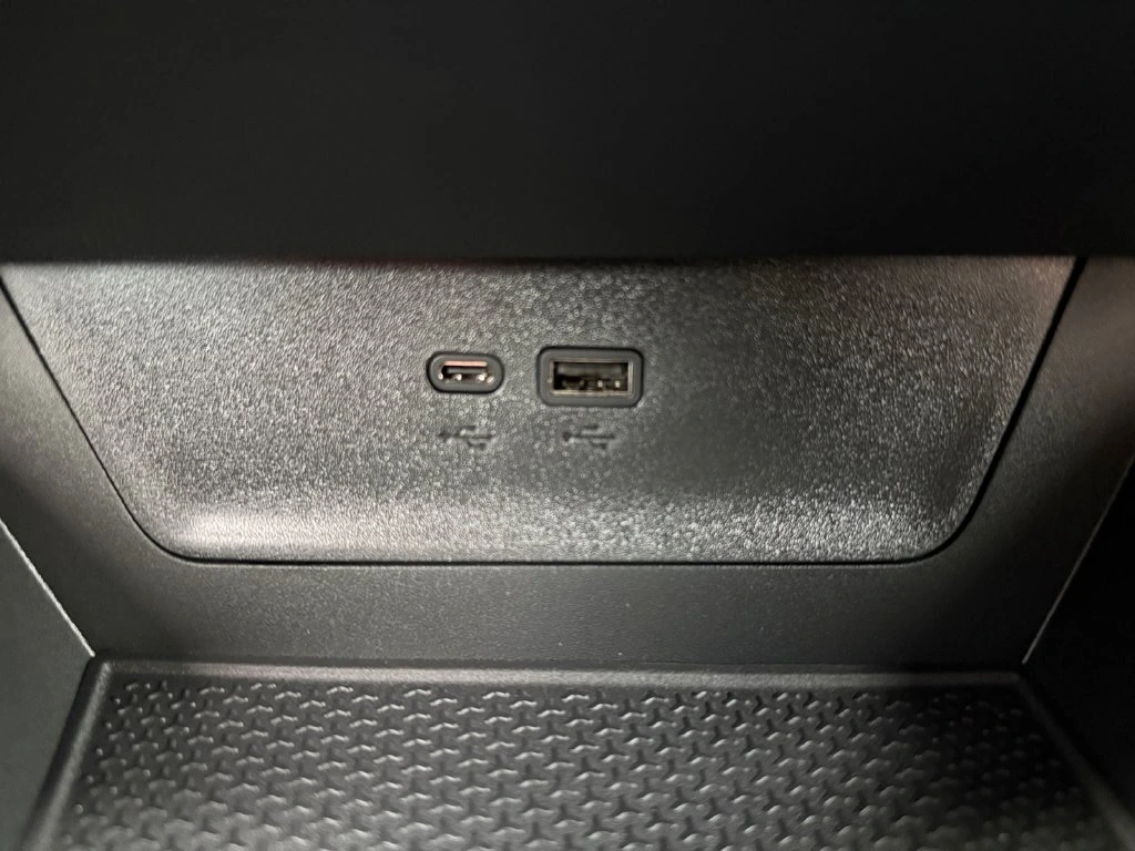 2027 Chevrolet Equinox LT - Photo 34