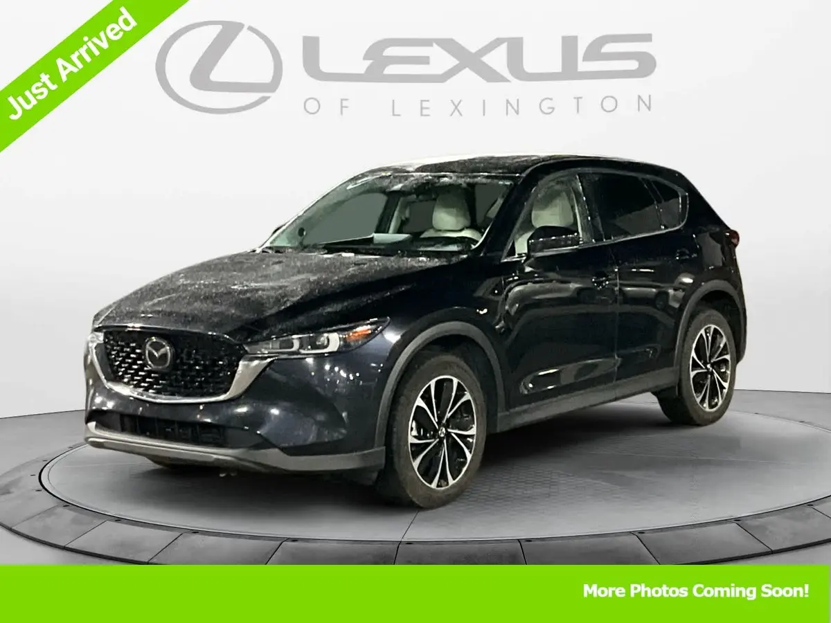 2022 Mazda CX-5 S Preferred package's photo
