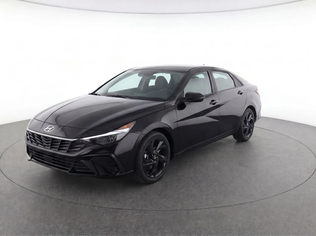 2026 Hyundai Elantra 2.0 SEL Sport IVT's photo