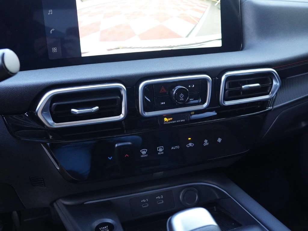 2026 Nissan Sentra SR - Photo 16