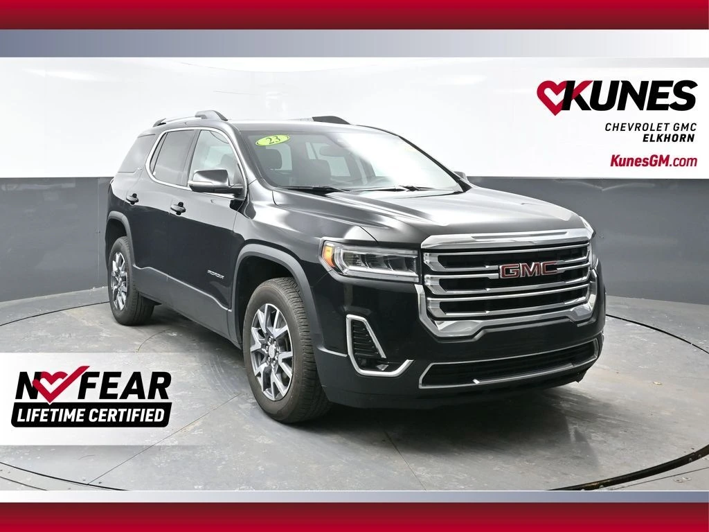 2023 GMC Acadia SL's photo