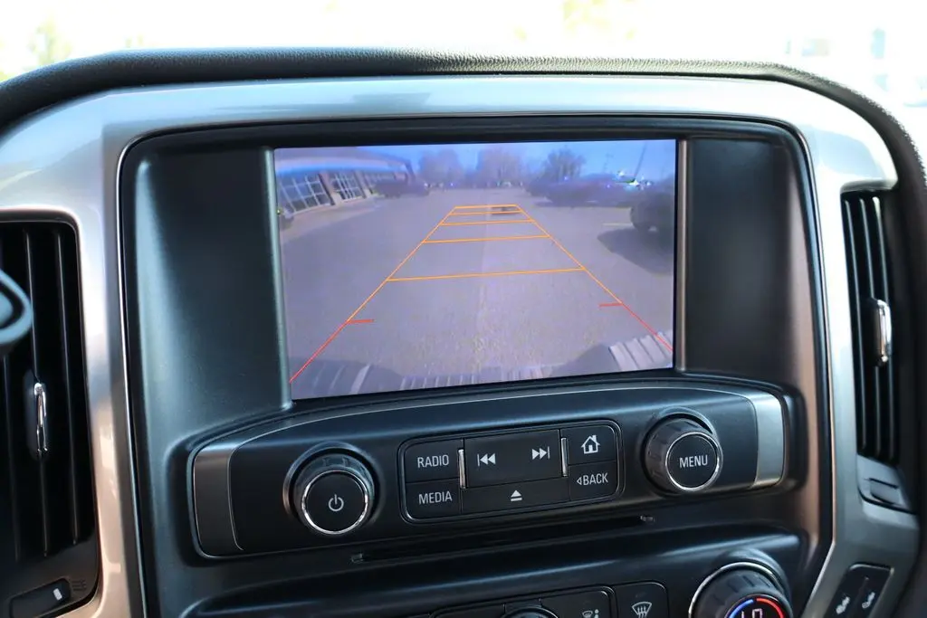 2015 Chevrolet Silverado LT photo 18