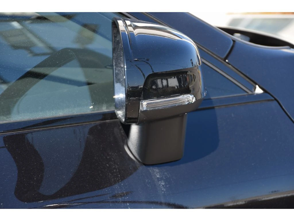 2026 Volvo - image 30