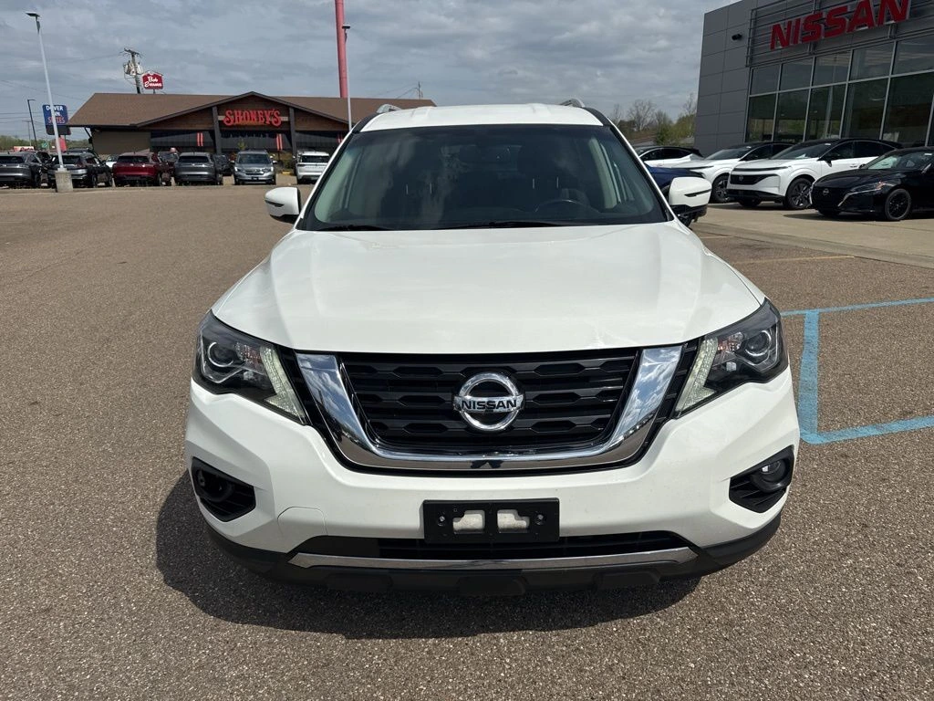 Used 2018 Nissan Pathfinder SV with VIN 5N1DR2MM7JC631744 for sale in Dover, OH