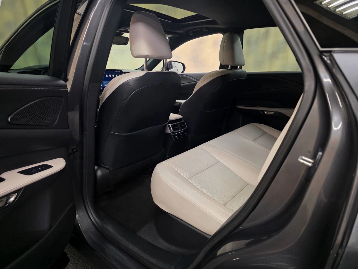 2024 Lexus RX 350 - Photo 23