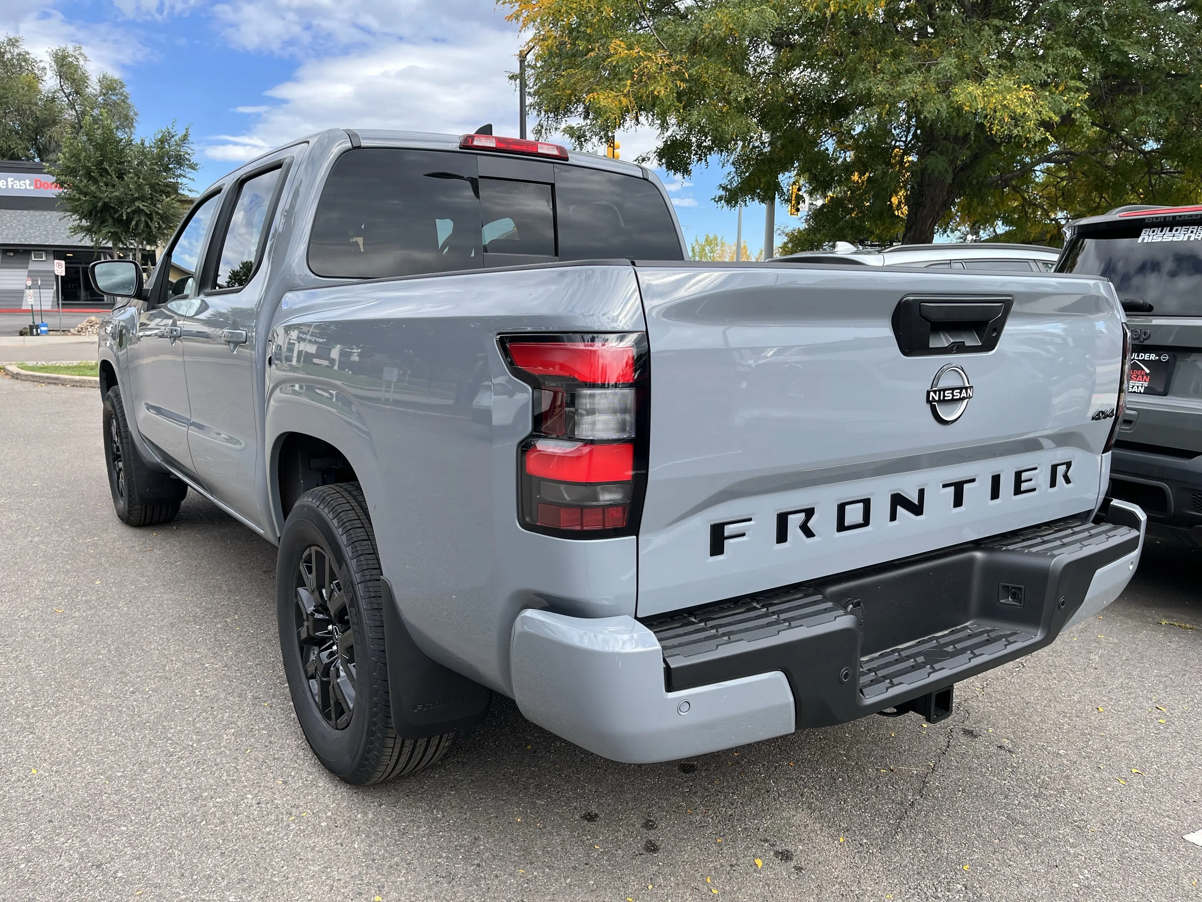 2026 Nissan Frontier Crew Cab SV photo 3