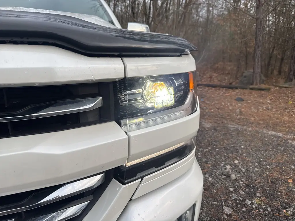 2018 Chevrolet Silverado 1500 LTZ photo 3