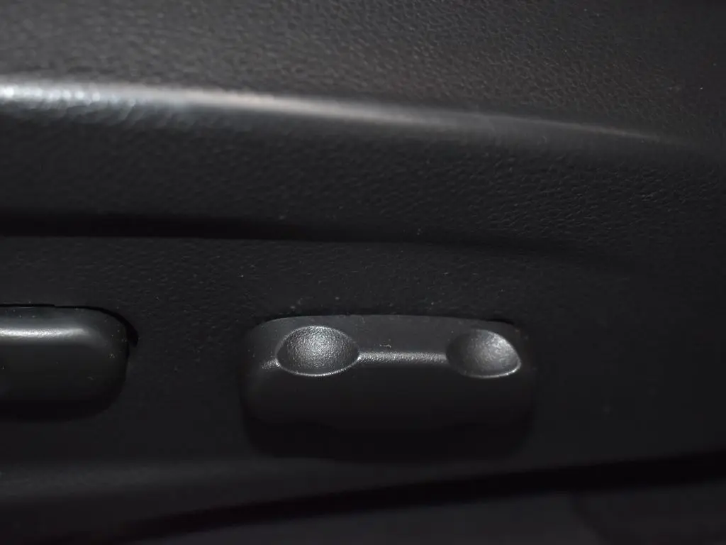 2020 Chevrolet Trax LT photo 12
