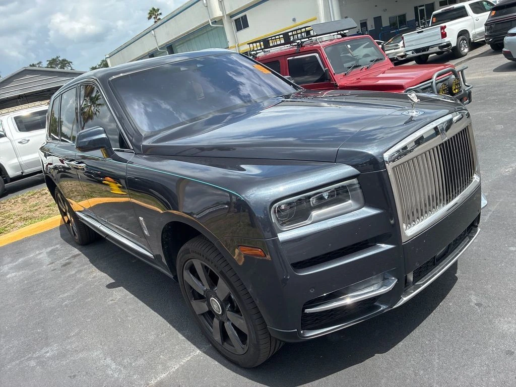 2019 Rolls-Royce Cullinan -'s photo