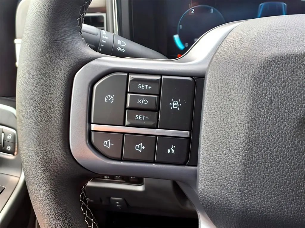 2025 Ford F-250 Lariat photo 15