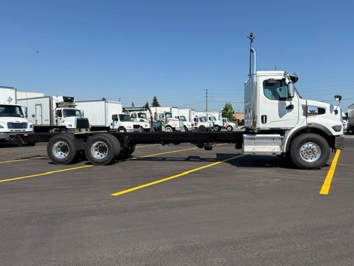 2027 Western Star 47X — photo 4