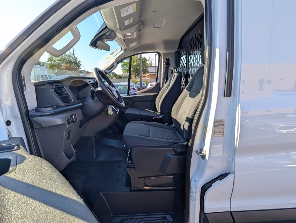 2025 Ford Transit Van Base - Photo 16
