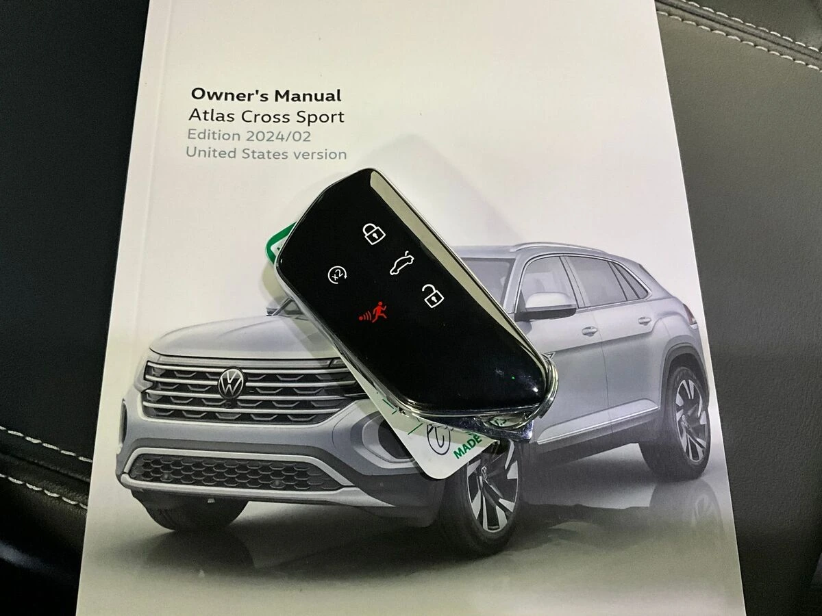 2024 Volkswagen Atlas Cross Sport SE w/Tech - Photo 14