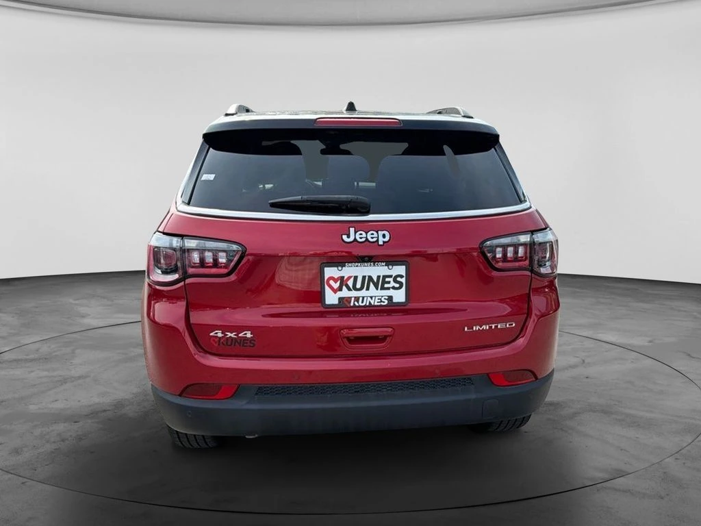 2025 Jeep Compass Limited - Photo 8
