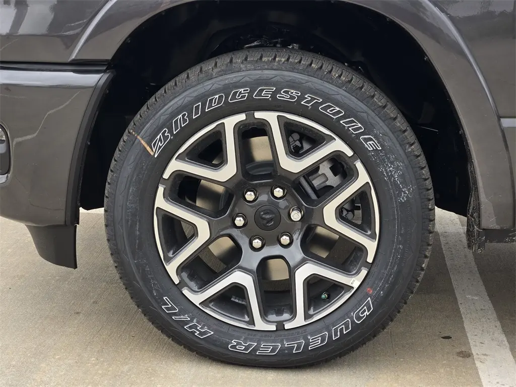 2026 Ram 1500 Laramie photo 8