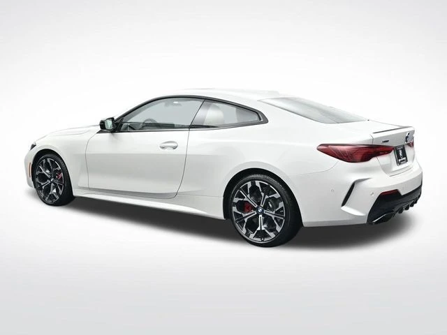 2026 BMW 4 Series M440i - Photo 7