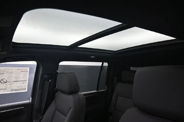 2026 Chevrolet Suburban LT - Photo 19