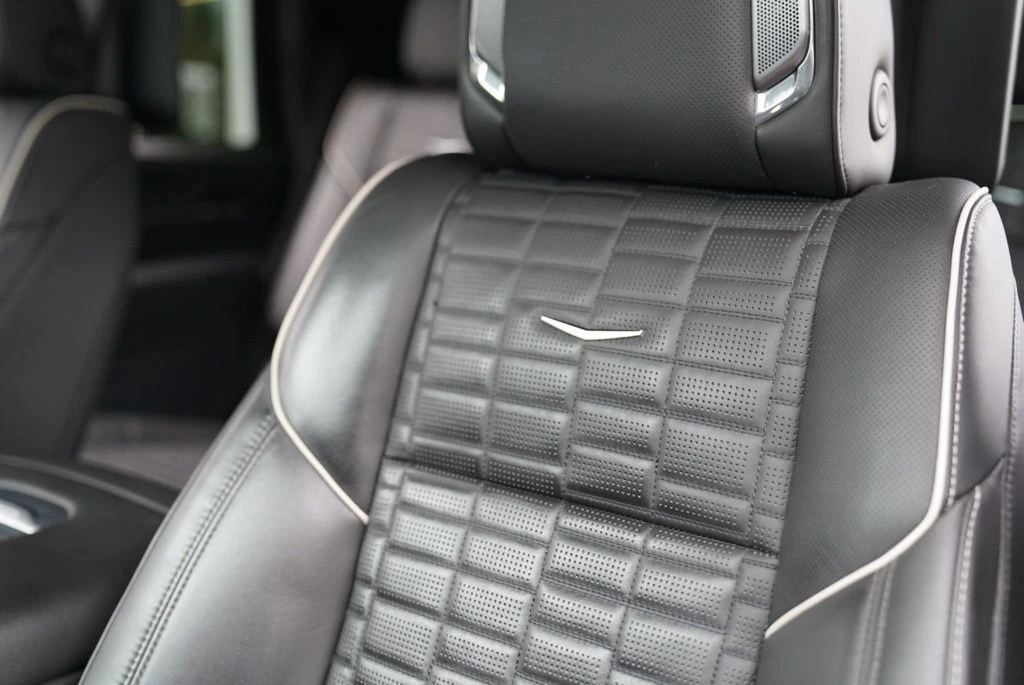 2023 Cadillac Escalade V-Series - Photo 26