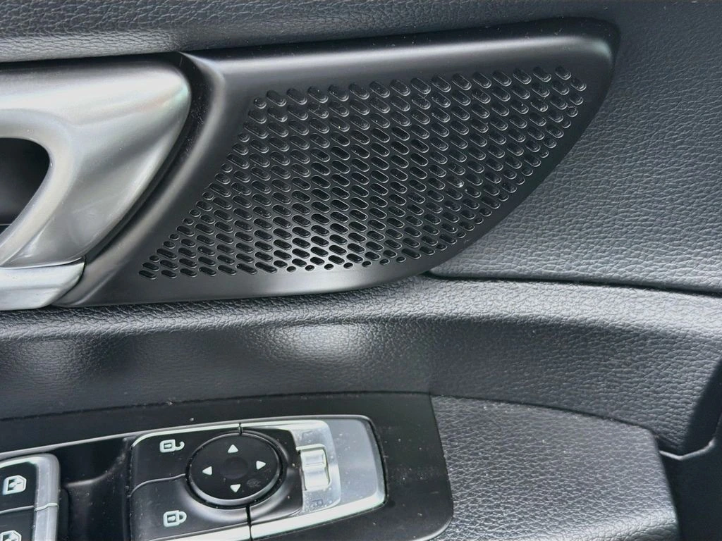 2024 Kia Telluride S - Photo 22