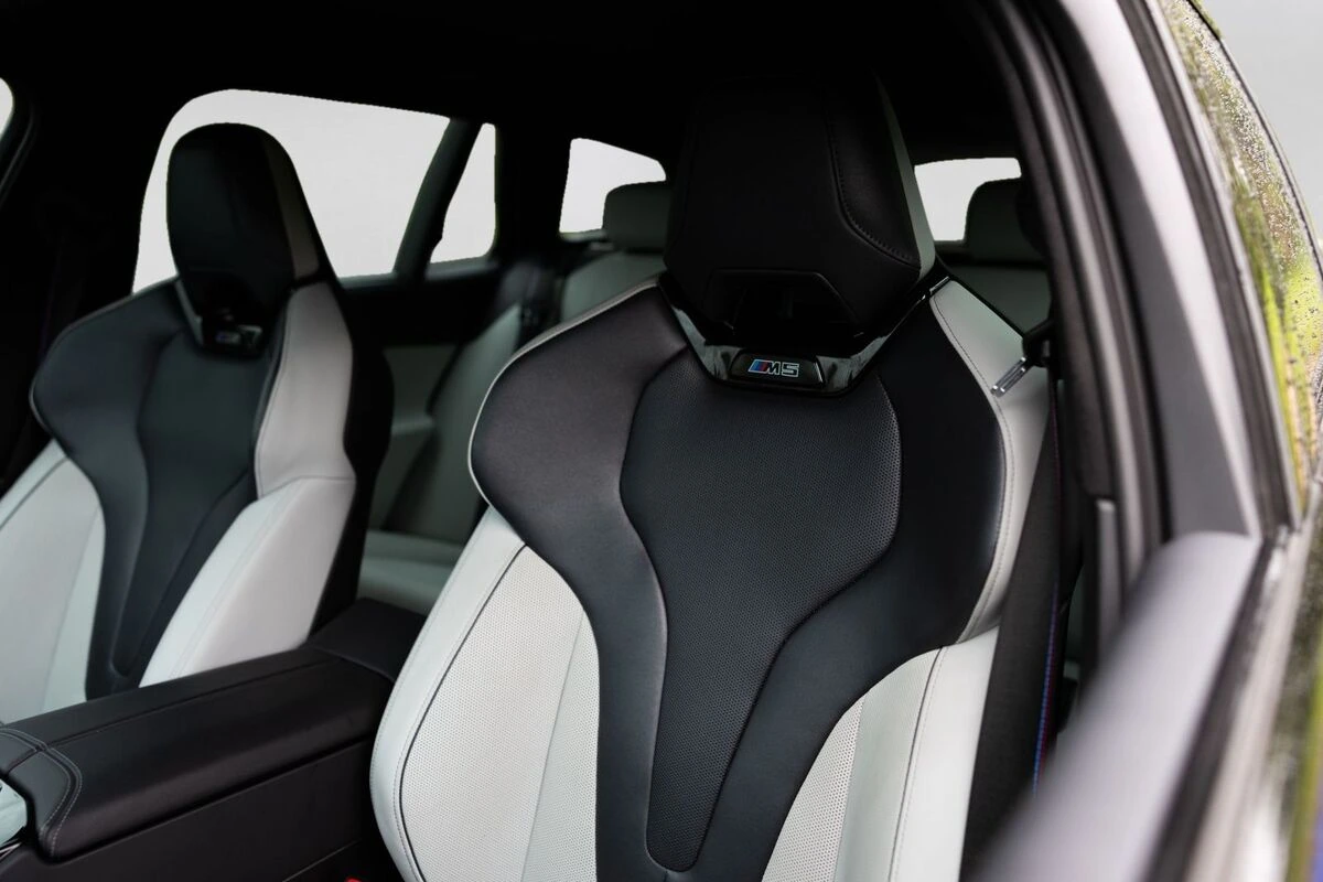 2025 BMW M5 M5 Touring - Photo 12