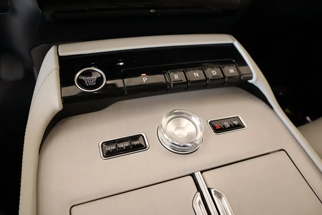 2025 Lincoln Navigator Reserve photo 7