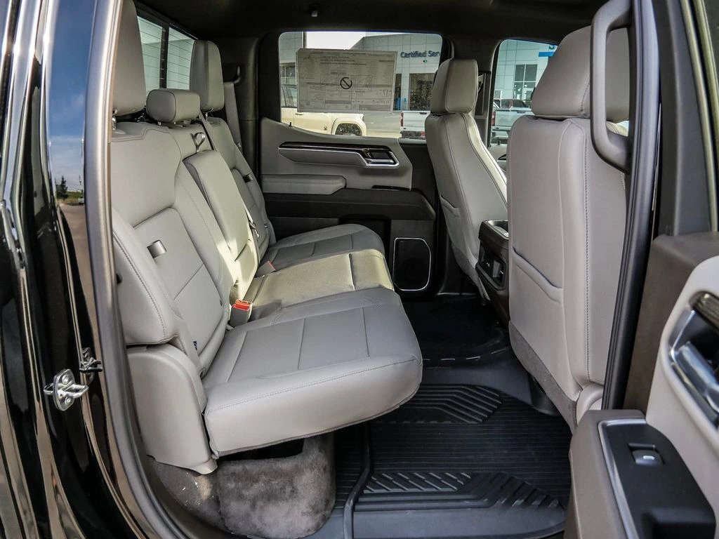 2026 Chevrolet Silverado 1500 RST - Photo 18