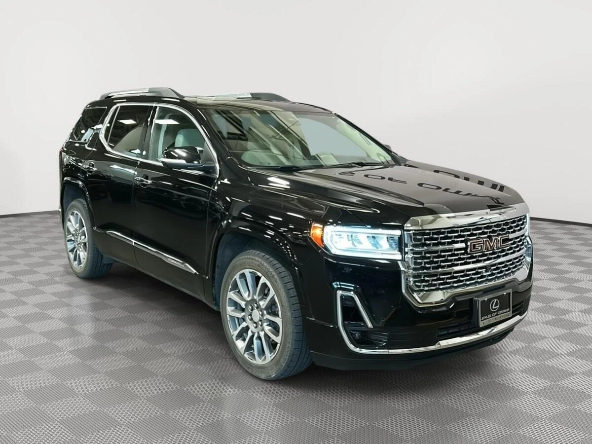 2023 GMC Acadia Denali AWD's photo