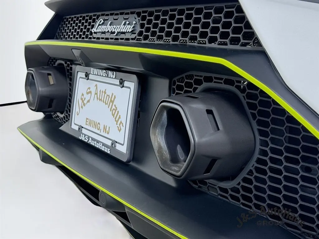 2024 Lamborghini Huracan Tecnica Base photo 37
