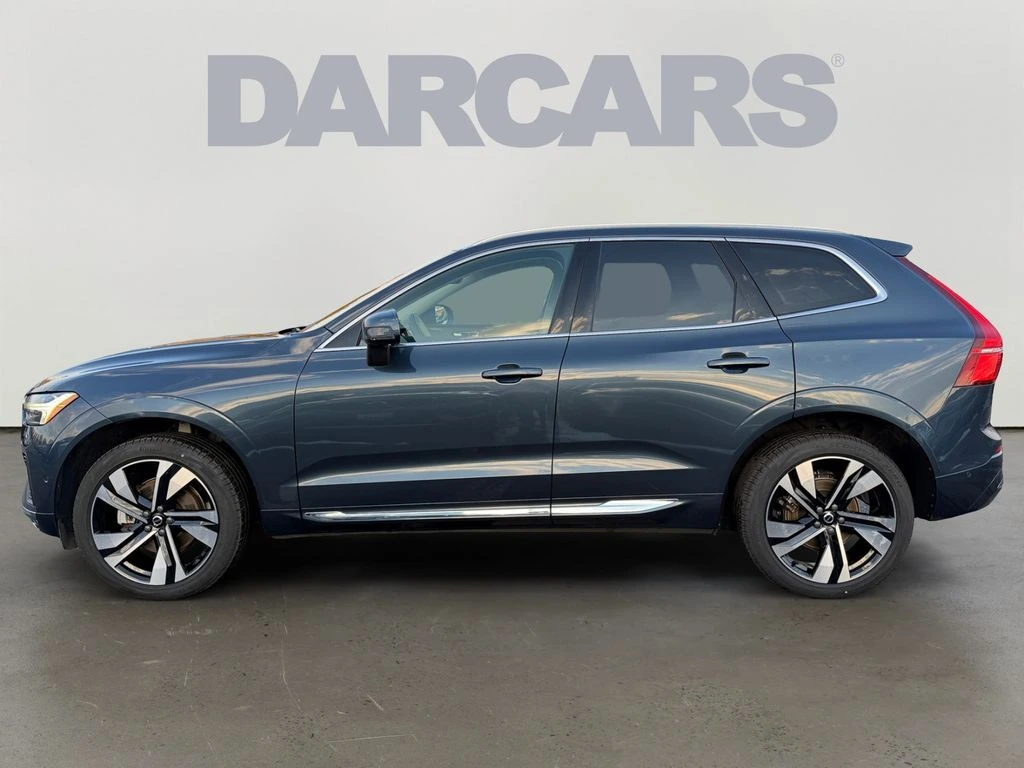 2023 Volvo - image 4