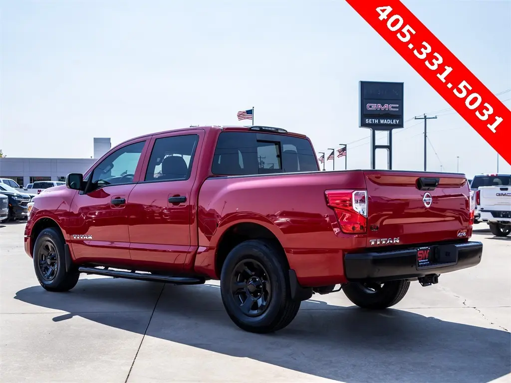 2021 Nissan Titan S photo 4