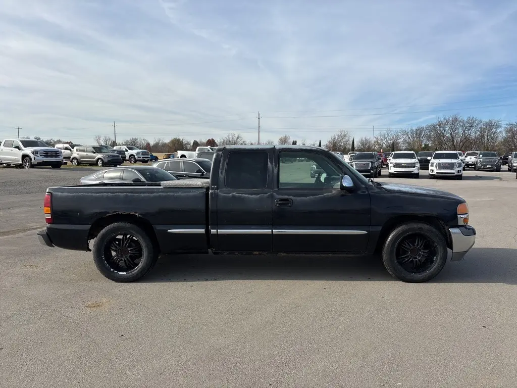 1999 Gmc Sierra 1500 SLE photo 2