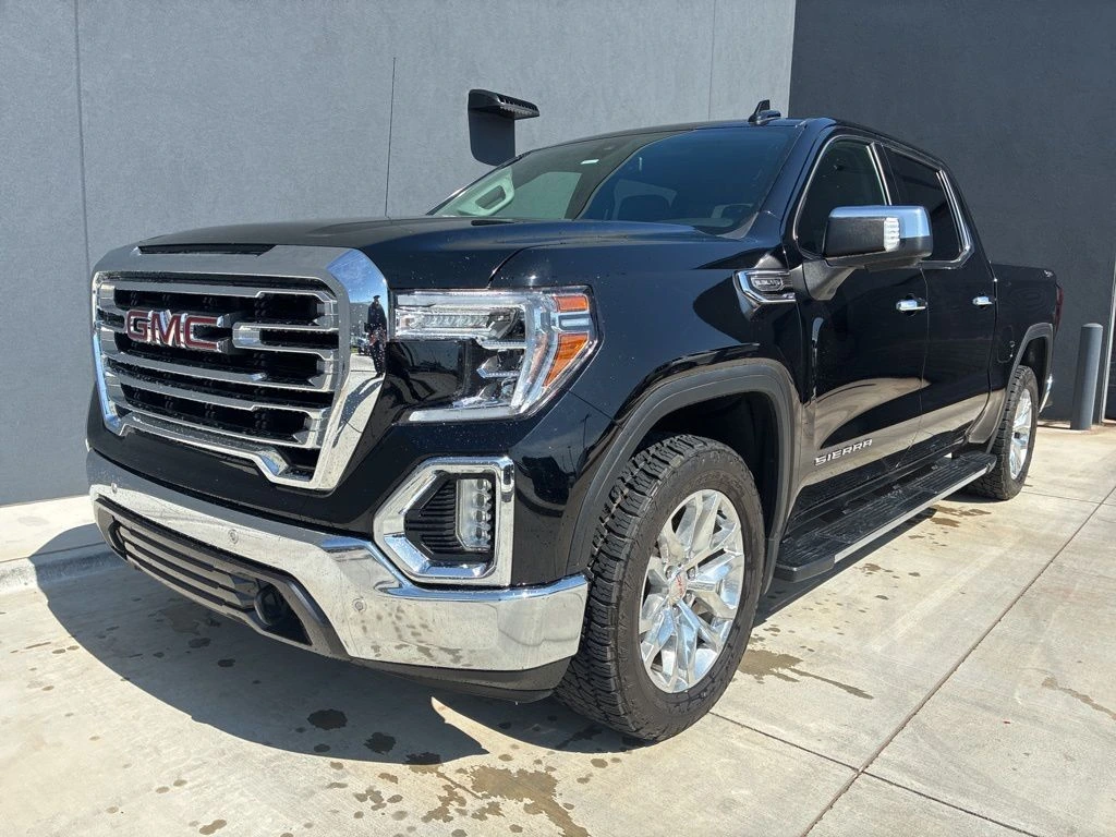 2019 GMC Sierra 4WD Crew Cab Short Box SLT's photo