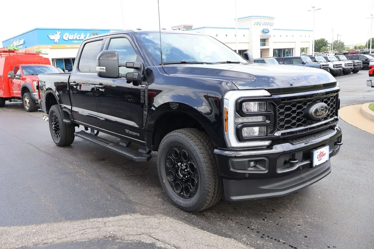 2026 Ford F-250 Lariat 4x4 Crew Cab 6-3/4' Box's photo