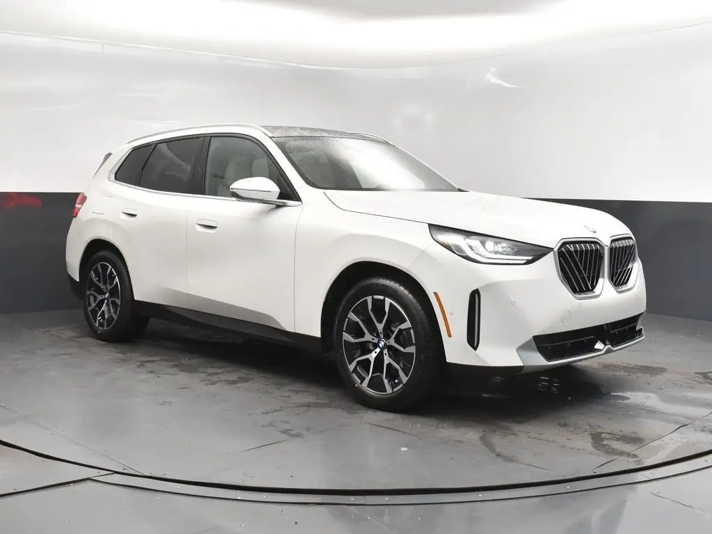 2026 BMW X3 30's photo