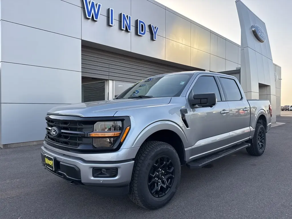 2025 Ford F-150 XLT's photo
