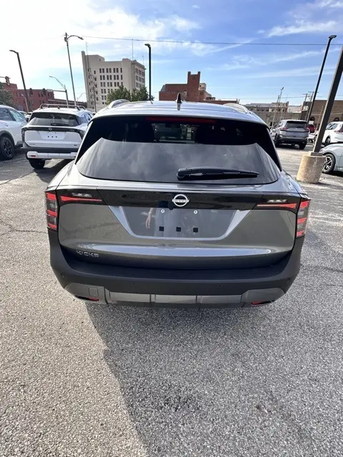 2026 Nissan Kicks SV photo 3