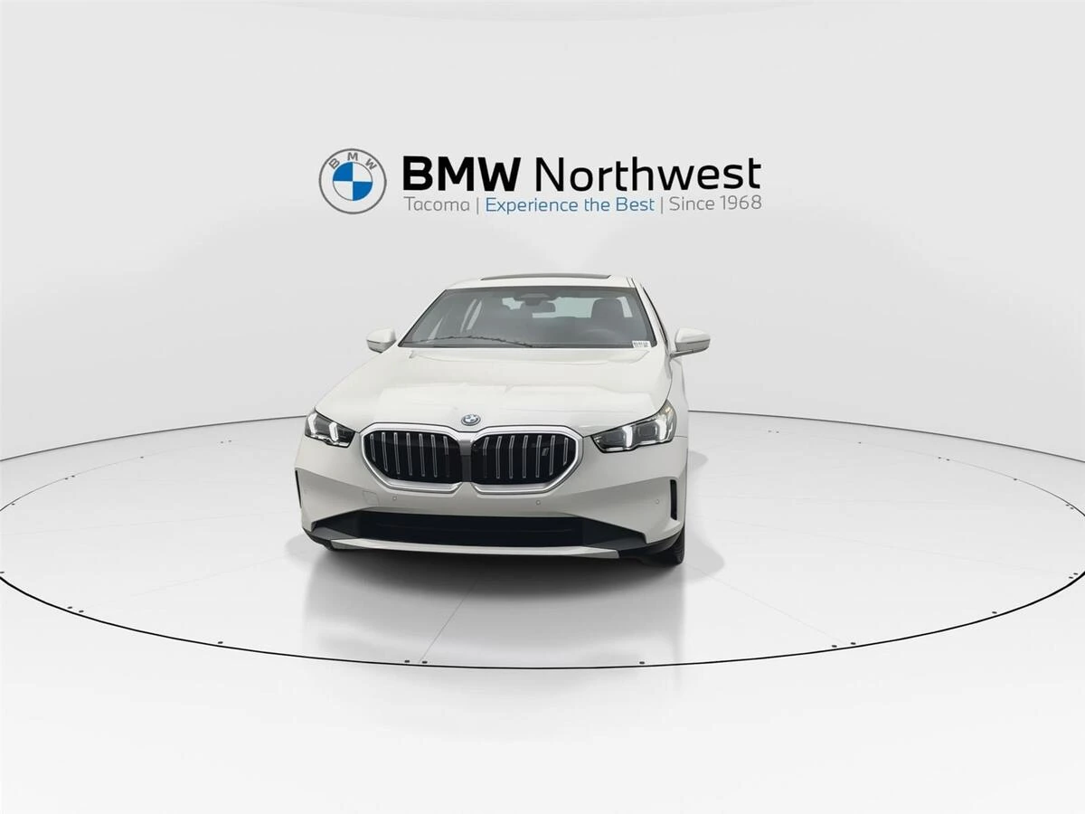 2026 BMW i5 40 - Photo 8