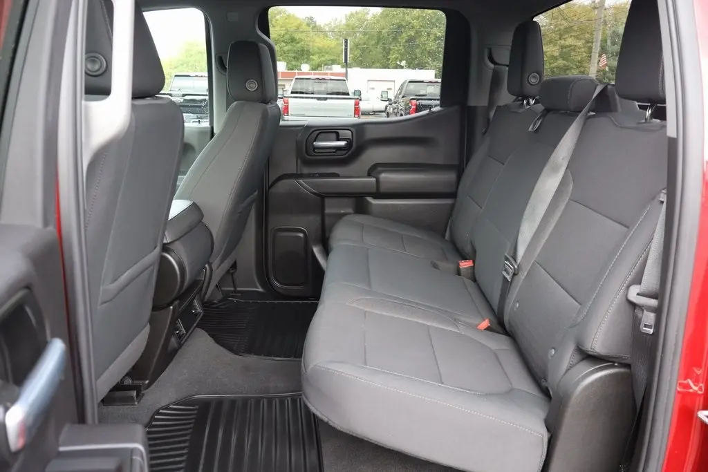 2022 Chevrolet Silverado 1500 Custom photo 17