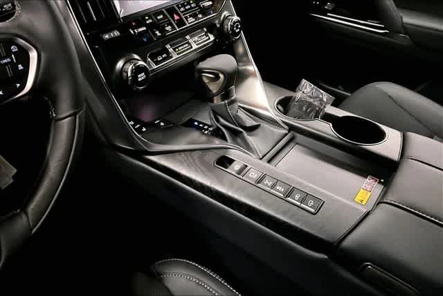 2026 Lexus LX 600 Luxury - Photo 8