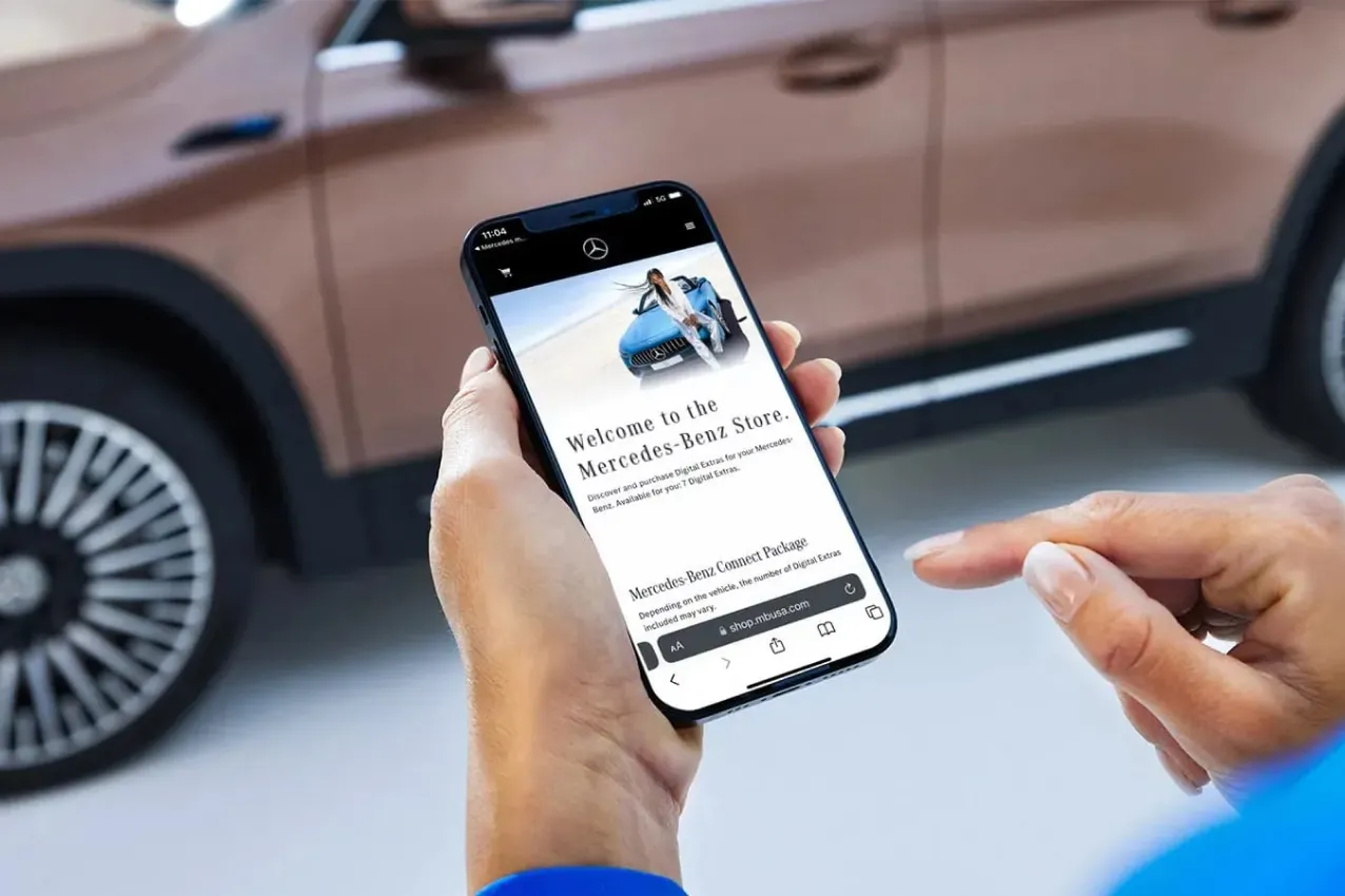 hand holding a smartphone