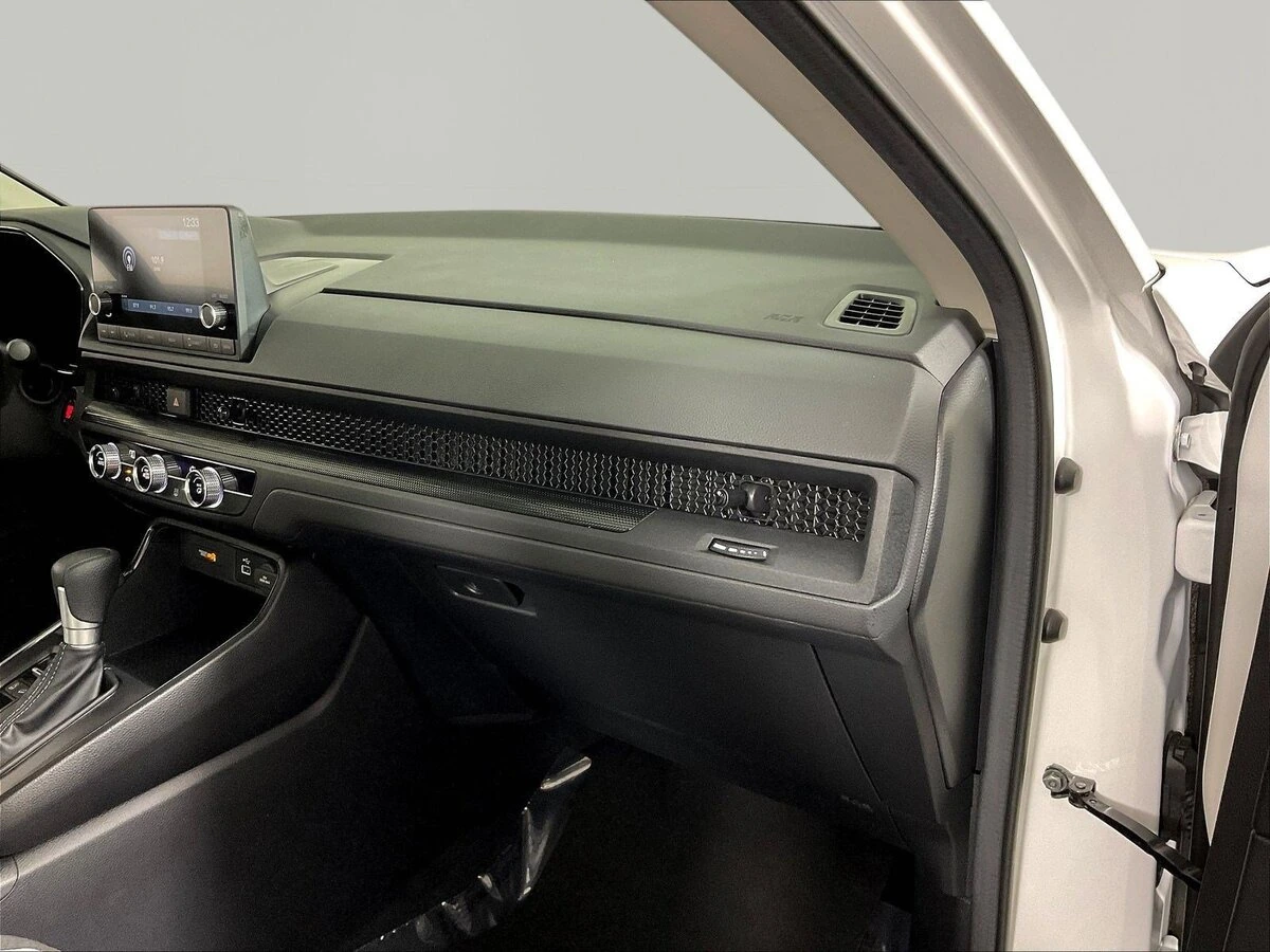 2025 Honda CR-V LX - Photo 25