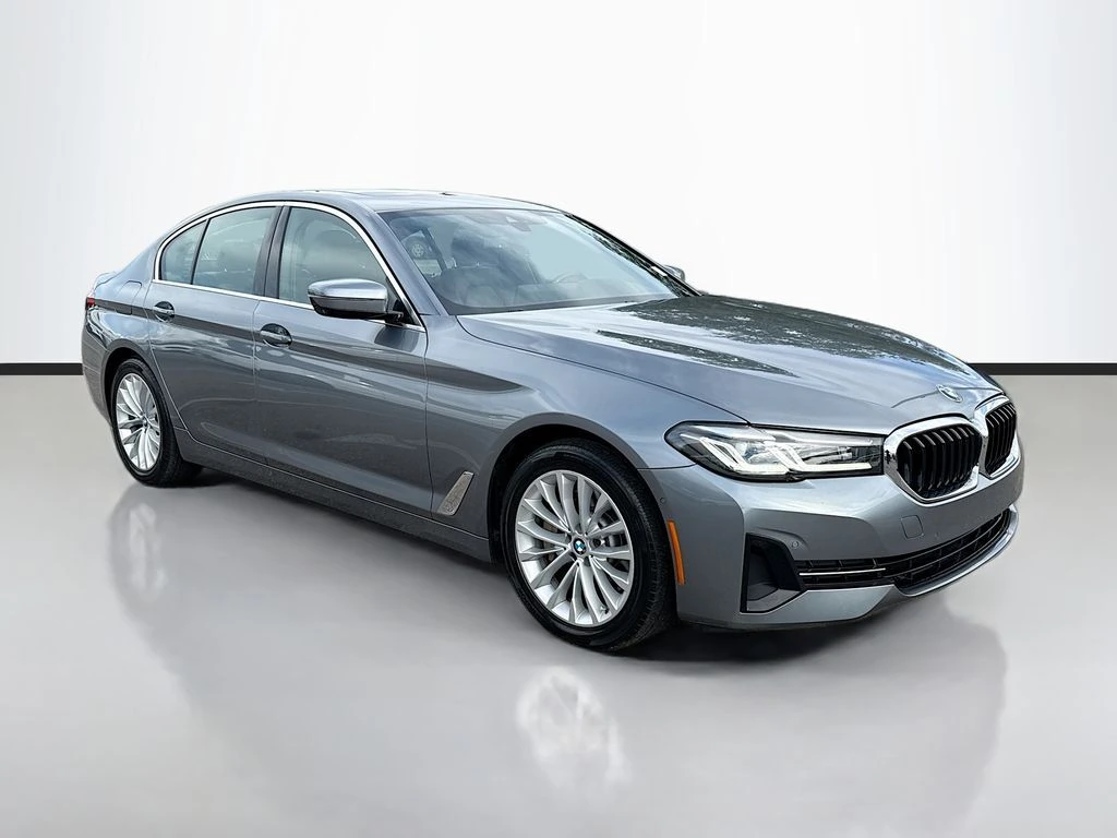 2021 BMW 5 Series 530i's photo