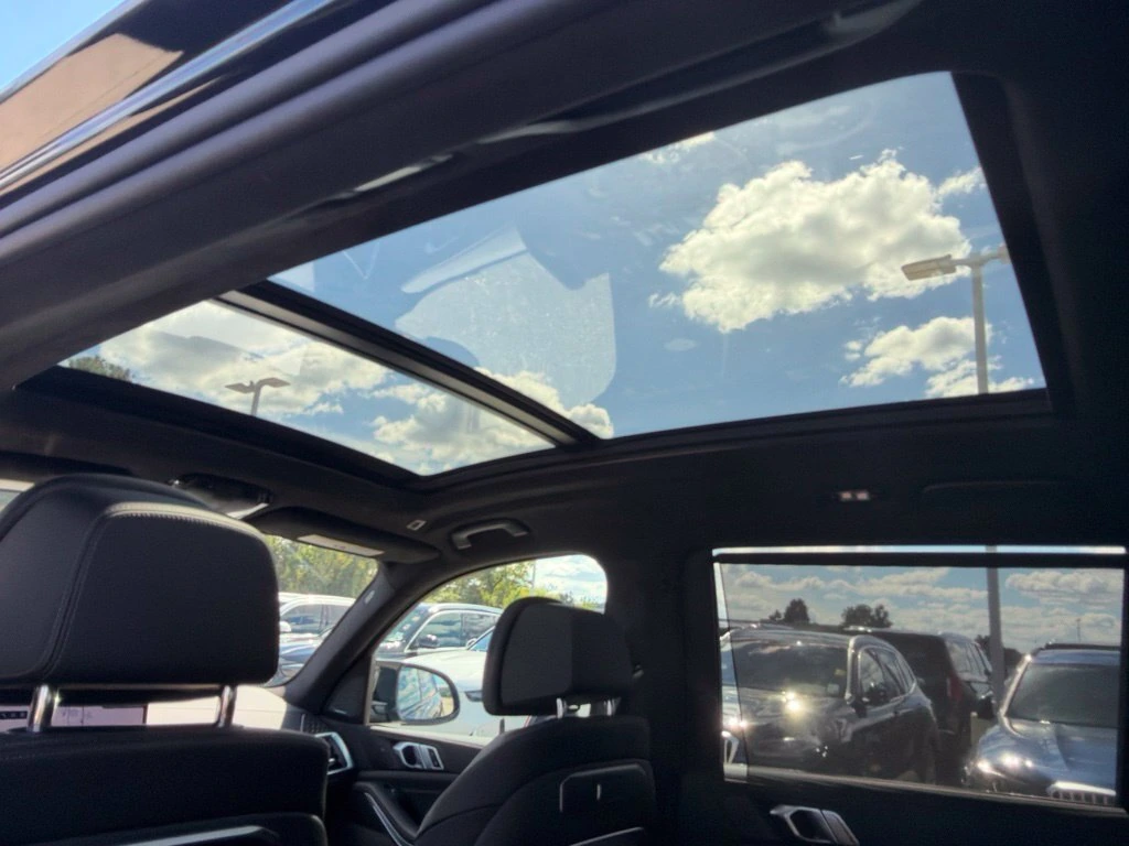 2026 BMW X7 M60i - Photo 28