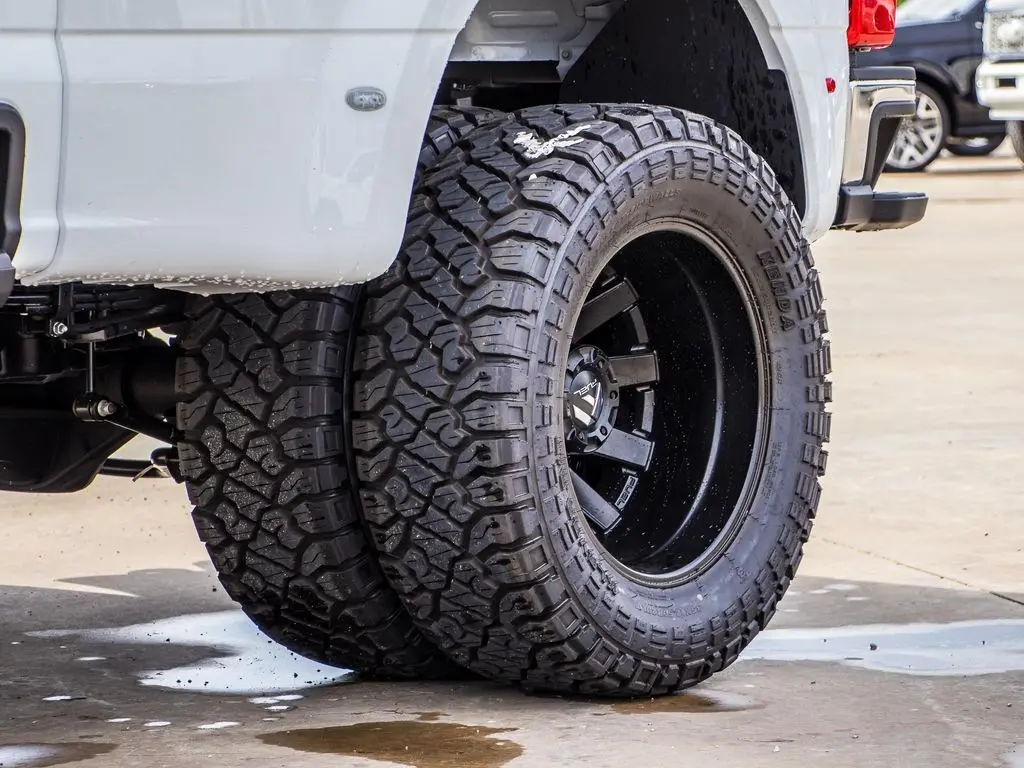 2025 Ford F-450 XLT photo 9