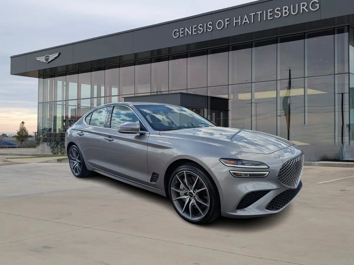 2025 GENESIS G70 Standard's photo